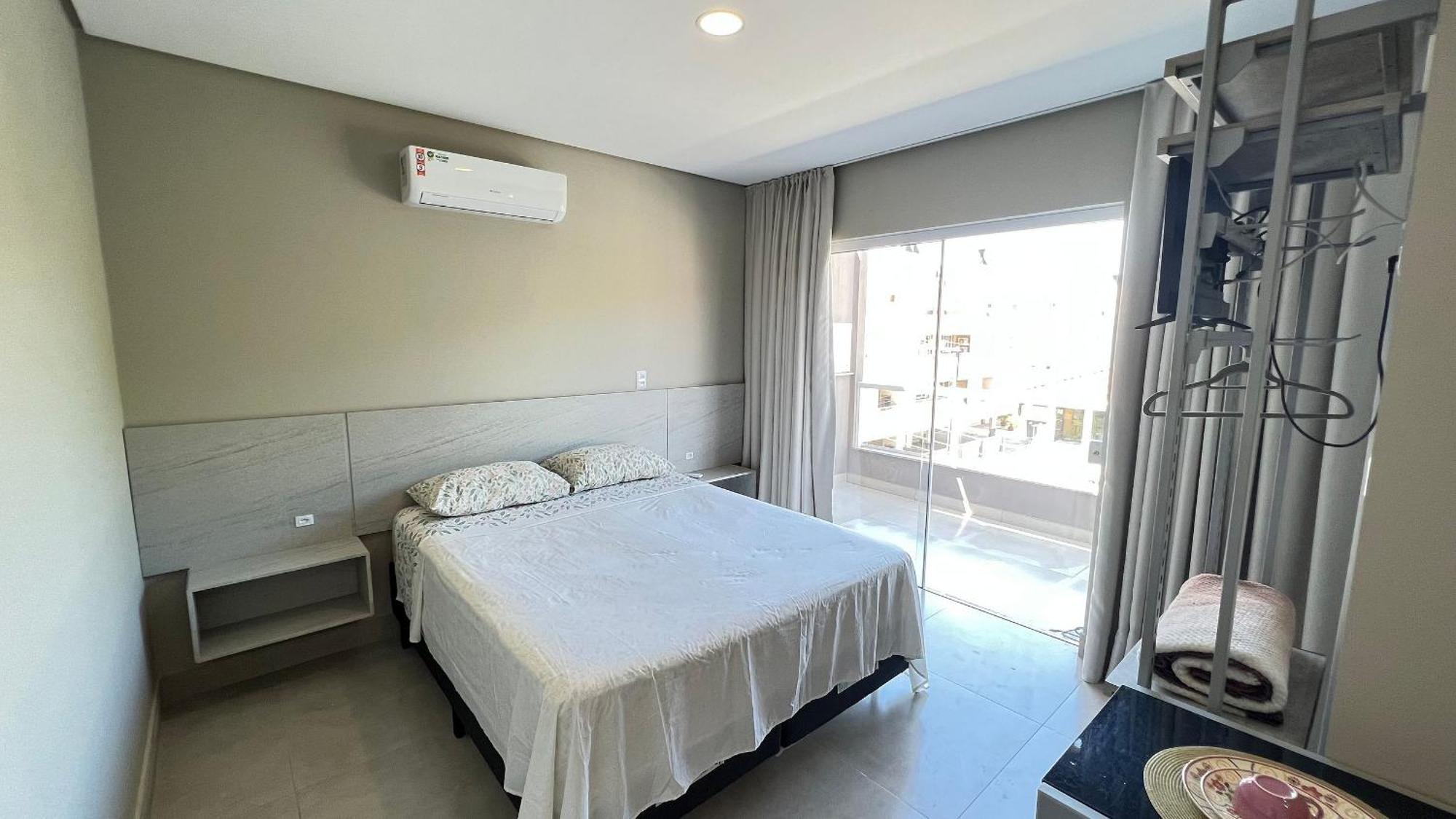 Residencial Tia Dilma Apartment Bombinhas Exterior photo