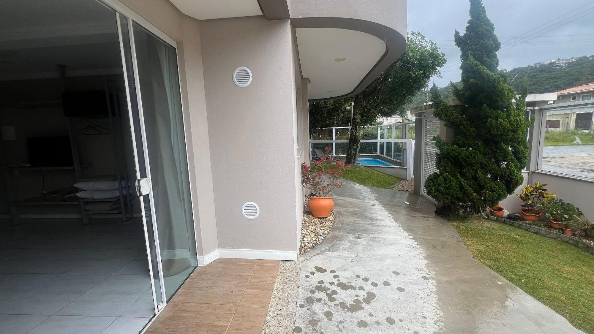 Residencial Tia Dilma Apartment Bombinhas Exterior photo